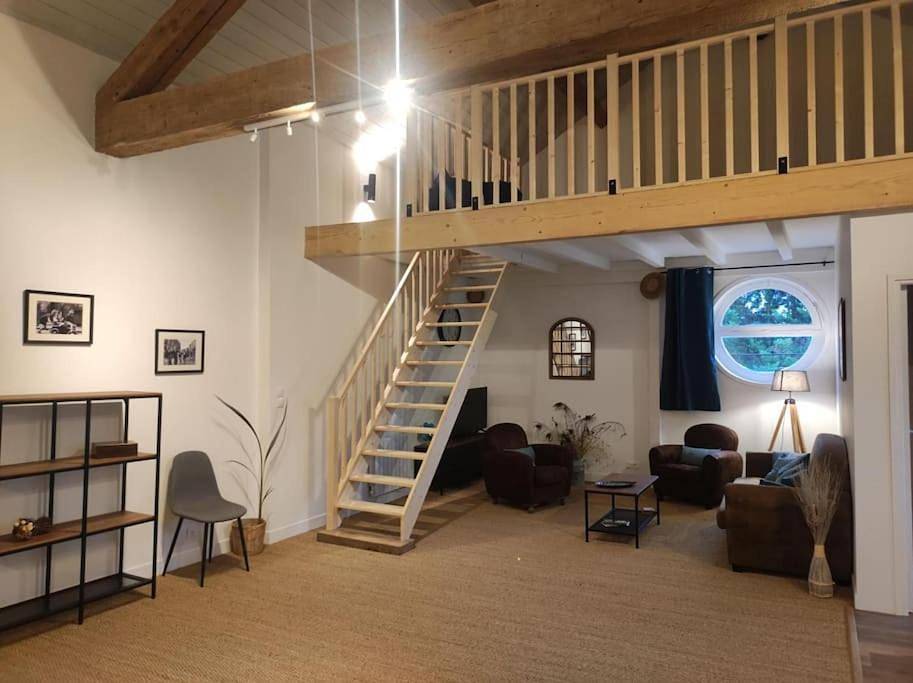 Three-Bedroom House in Marlieux, Région de Bourg-en-Bresse