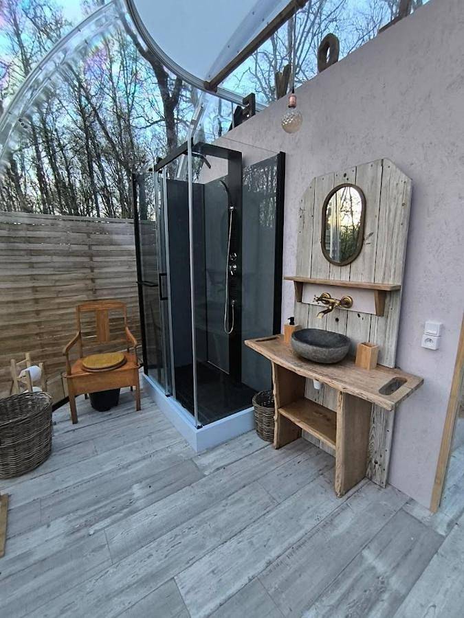 Tente pour 3 personnes, avec terrasse ainsi que jardin et vue dans le Lot - 3