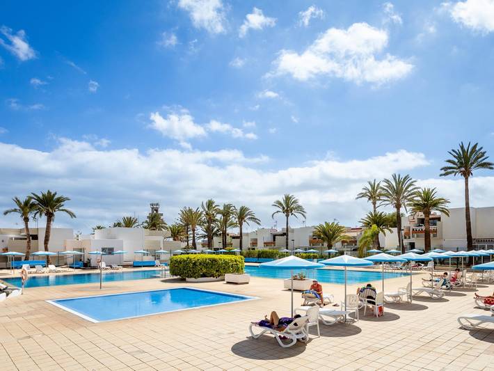 Ferienwohnung für 4 Personen, mit Kinderpool und Terrasse sowie Pool - 1
