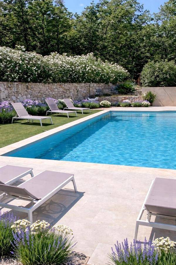 Chambre d’hôte pour 2 personnes, avec jardin et vue ainsi que terrasse et piscine