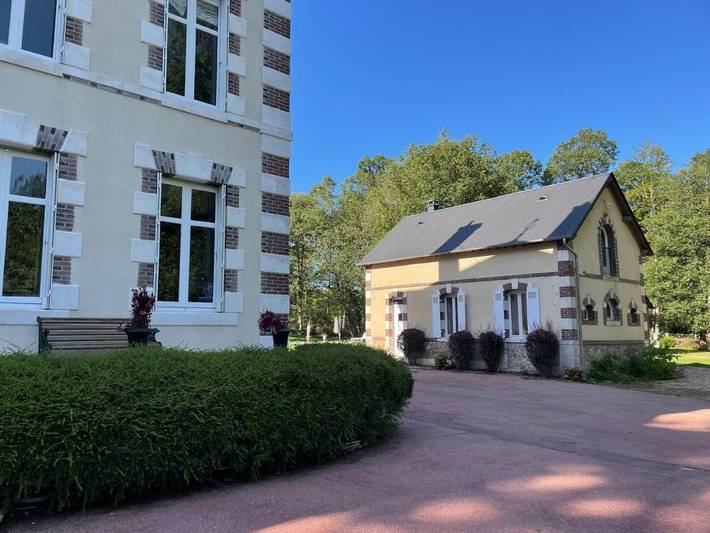 Location de vacances pour 4 personnes, avec Jacuzzi et Terrasse ainsi que Jardin et Piscine à Gien - 3