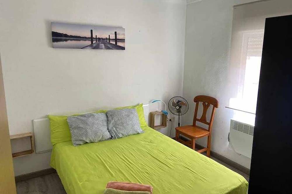 Entire apartment, Charming 3 Bedroom Apartment in Petrer, Spain in Petrer, Alicante Inland