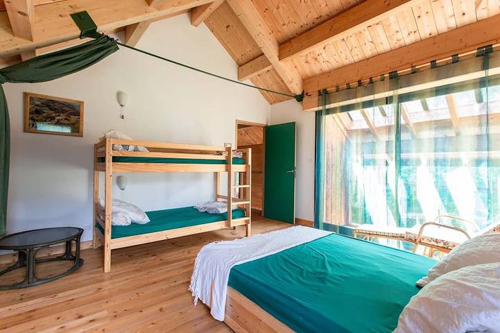 Gîte pour 12 personnes, avec jardin et balcon, animaux acceptés à Crots - 3