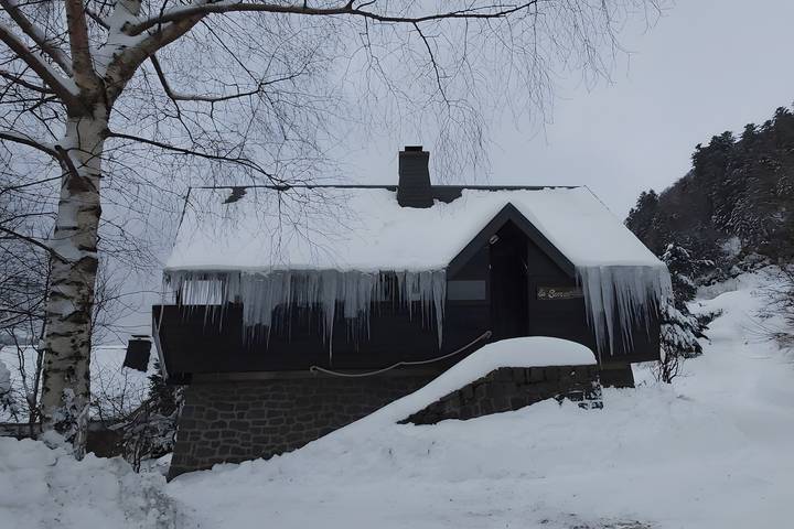 Vacation rental for 8 people, with Balcony and Yard in Auvergne