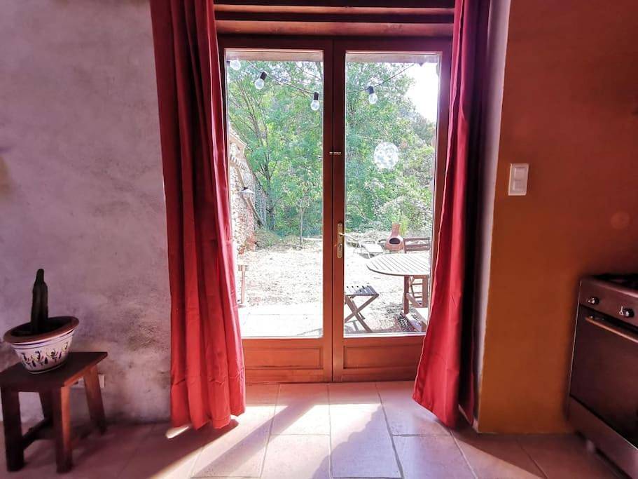 Two-Bedroom House in Saint-Jean-de-Paracol, Région de Limoux