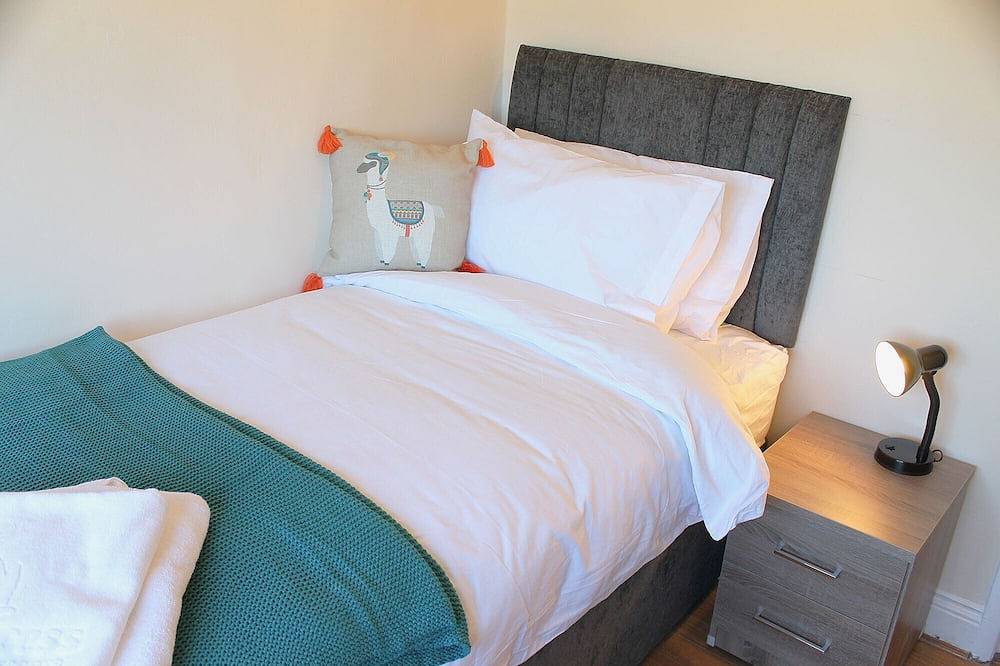 Durham Langley House close to City and University in Durham, County Durham