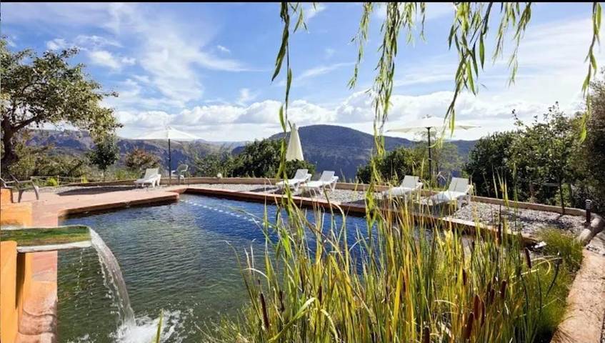 Gîte pour 4 personnes, avec jardin ainsi que piscine et vue dans Pitres