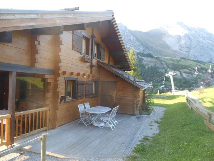 Beau chalet 10 pers. à 20m des pistes, parking privé in Le Grand-Bornand, Région d'Annecy