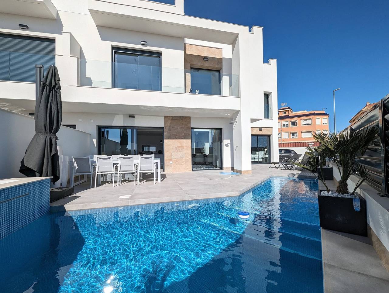 Casa Vacacional 'R-40-A Villa Exclusiva con Jacuzzi', Piscina Privada y Wi-Fi in Los Montesinos, Costa Blanca