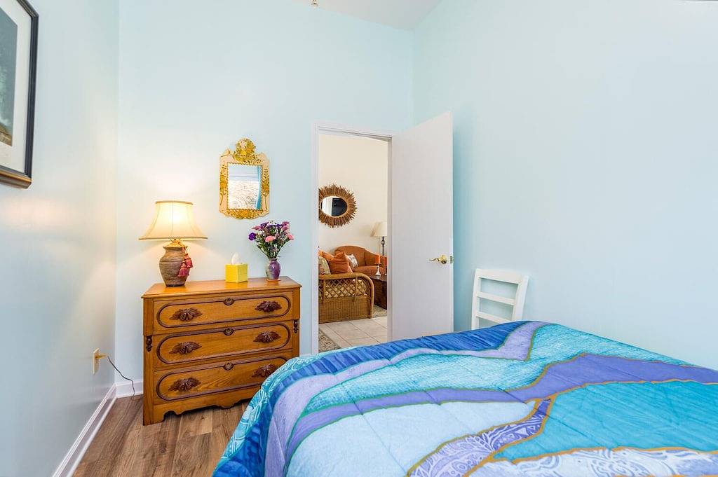 Sunset Cottage Blocks from Downtown in Brevard, Transylvania County