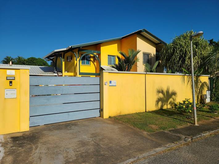 Studio pour 2 personnes, avec terrasse ainsi que jardin et piscine dans DOM-TOM - 3