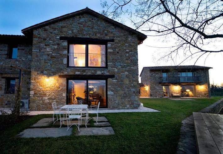Location de vacances pour 5 personnes, avec Balcon et Terrasse ainsi que Jardin et Vue à Prepotto