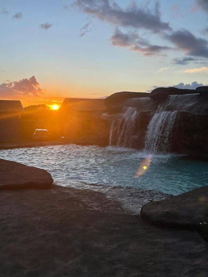 Pousadas para 3 pessoas, com vista e jardim e ainda piscina em São João Batista do Glória