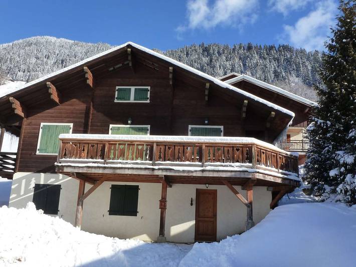 Casa rural para 14 personas, con balcón - 1