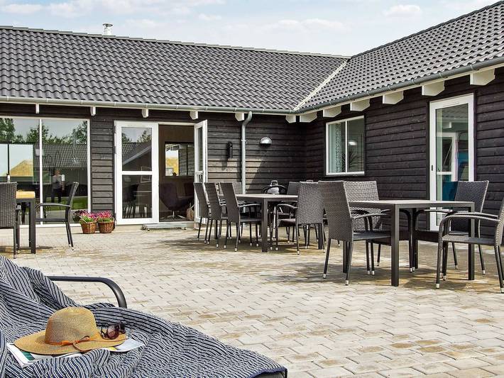 Ferienhaus für 24 Personen, mit Pool und Terrasse, kinderfreundlich in Olpenitz - 4