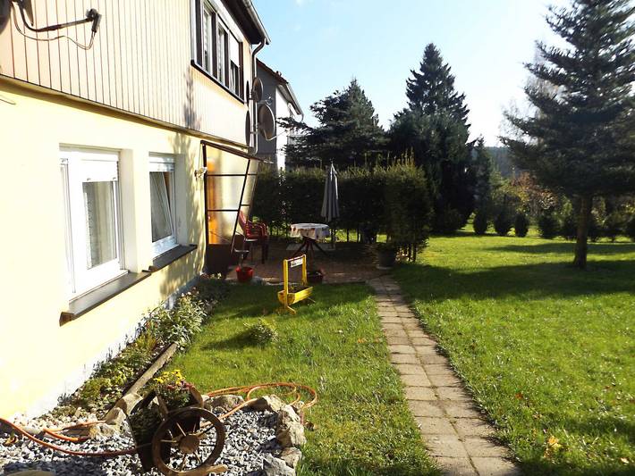 Ferienwohnung für 5 Personen, mit Terrasse und Garten sowie Ausblick in Tanne - 4