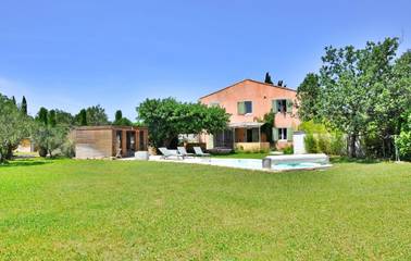 Maison De Vacances pour 5 Personnes dans Pernes-les-Fontaines, Provence, Photo 1