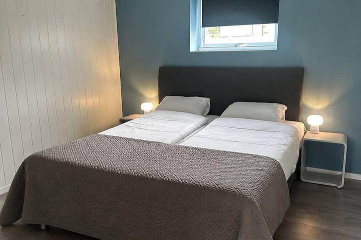Ganze Wohnung, Cozy Lofoten apartment with fjord and mountain view in Stamsund, Vestvågøy