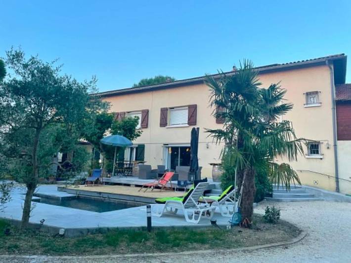 Gîte pour 2 personnes, avec jardin ainsi que piscine et jacuzzi à Albon - 4