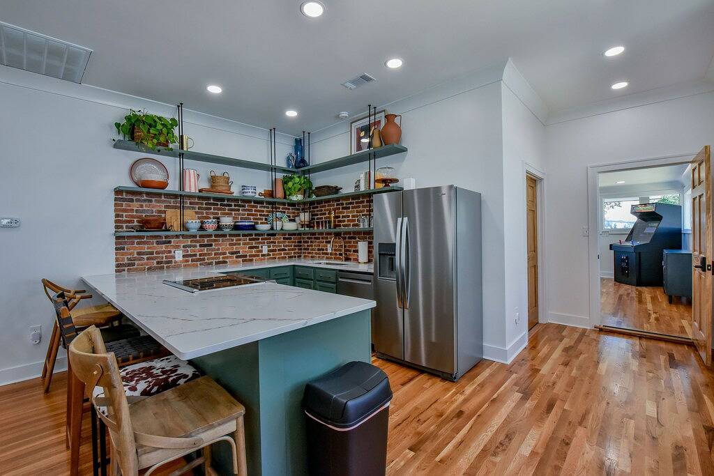 Magnolia - Book Now for Football! in Tuscaloosa, Tuscaloosa County