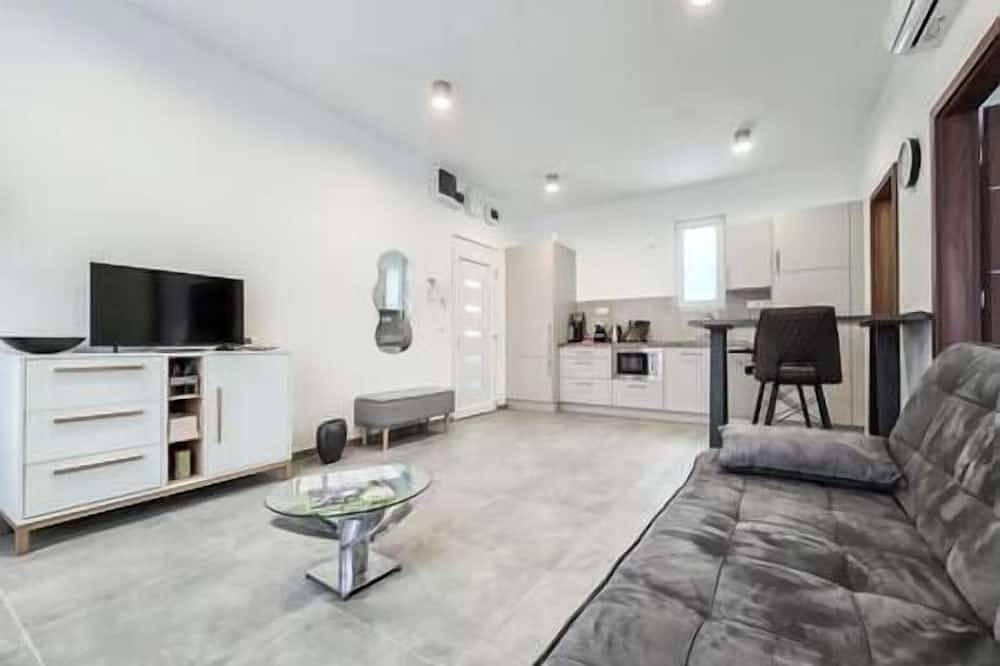 Ganze Wohnung, Imct - Pp Home Apartment near Budapest in Großturwall, Érdi járás