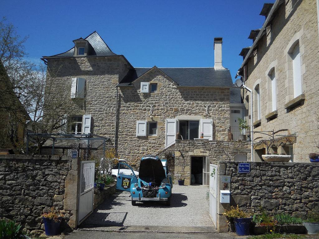 Chambre d'hôtes "Les Noisetiers" - Chambre in Recoules-Prévinquières, Parc naturel régional des Grands Causses