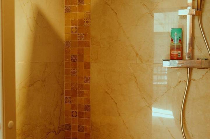 Location de vacances pour 2 personnes, avec piscine ainsi que jardin et terrasse à Tresses - 2