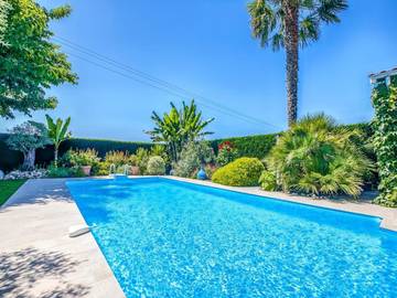 Gîte pour 6 personnes, avec jardin ainsi que piscine et terrasse, animaux acceptés à Barry-d'Islemade