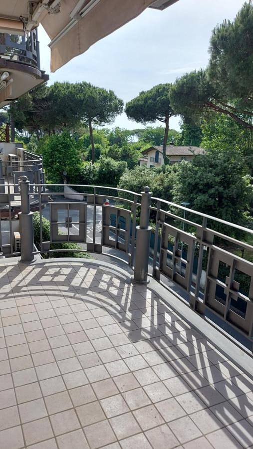 Penthouse Apartment in Cinquale, Montignoso