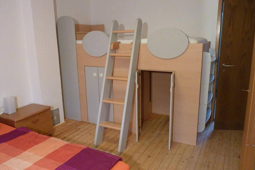 Ferienhaus Engelsdorf (bis 27 Pers.) - Südeifel Familien- u. Gruppenferienhäuser in Zweifelscheid, Eifelkreis Bitburg-Prüm