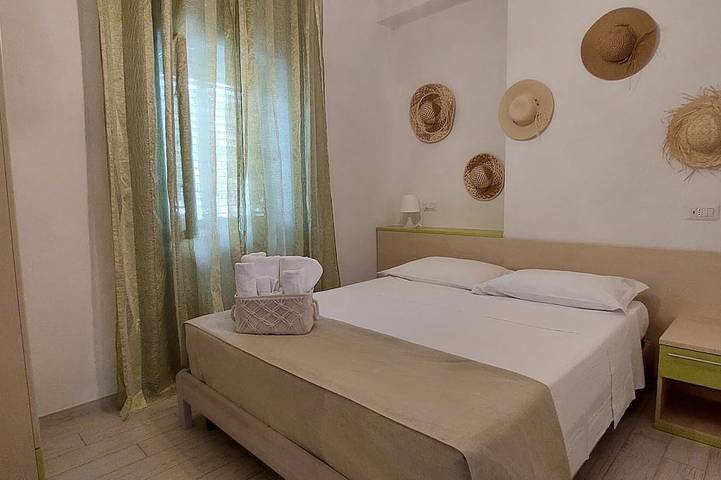 Gîte pour 4 personnes, avec jacuzzi et balcon ainsi que piscine et jardin à Peschici - 4