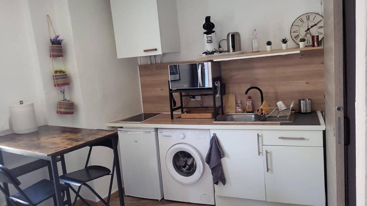 Appartement entier, One-Bedroom Apartment in Hyeres, Parc national de Port-Cros