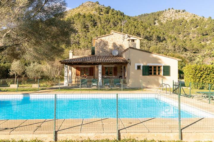 Holiday home for 8 people, with pool and garden - 1