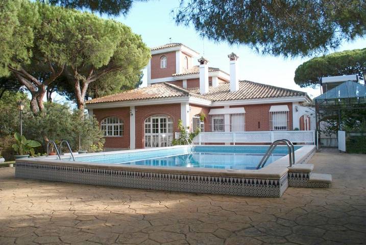Villa pour 14 personnes, avec jardin et piscine à Roche - 2