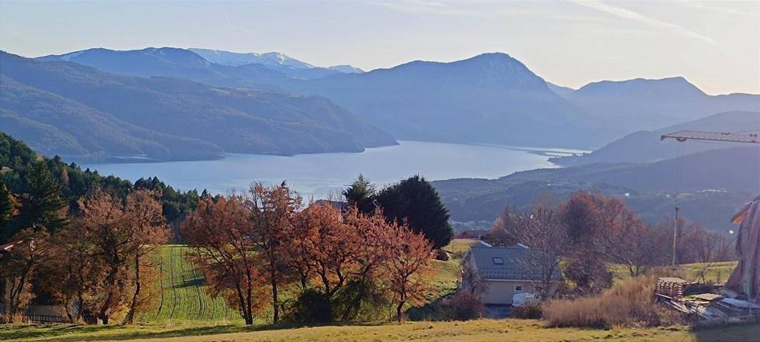 Gîte pour 3 personnes, avec vue et balcon ainsi que piscine et vue sur le lac à Prunières - 2