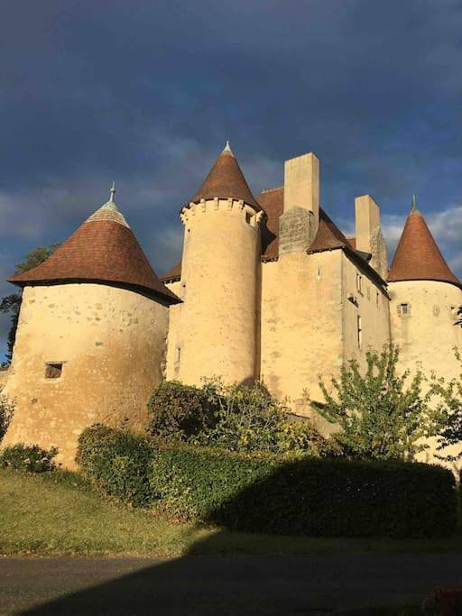 La Grange de Verseilles in Saint-Étienne-de-Vicq, Région de Vichy