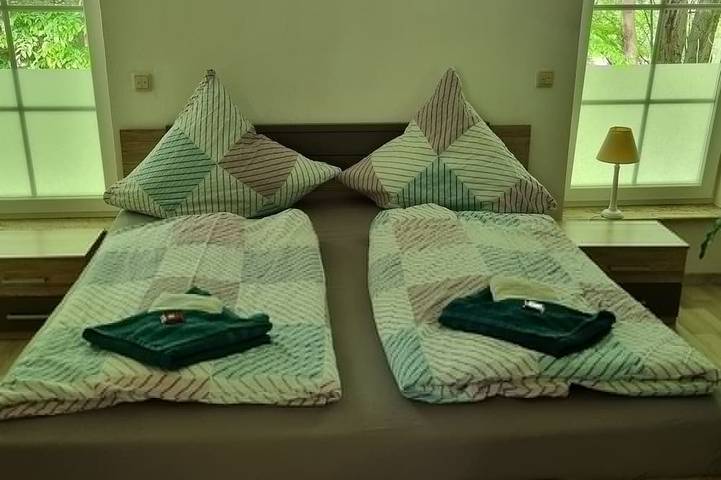 Ferienwohnung für 5 Personen, mit Terrasse und Garten in Sonneberg - 3