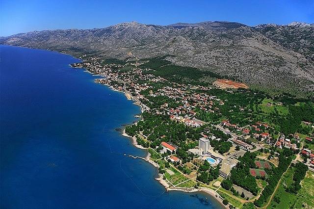 Ferienwohnung für 2 Personen, mit Terrasse in Starigrad Paklenica