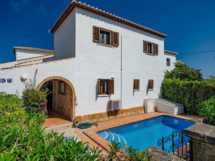 Casa vacanza per 6 persone, con terrazza e giardino a Jávea