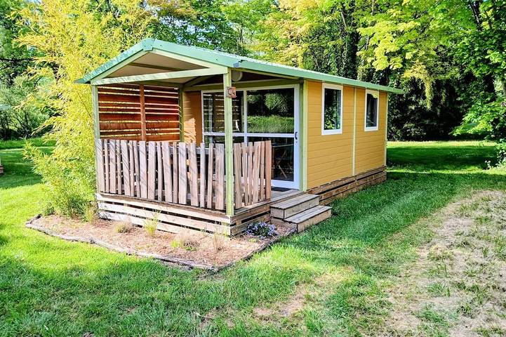 Chalet pour 5 personnes, avec terrasse et piscine, animaux acceptés