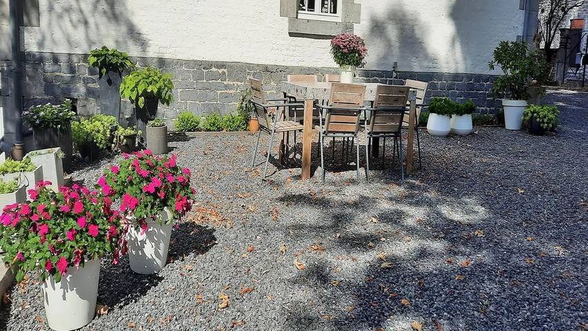 Location de vacances pour 9 personnes, avec jardin à Beauraing - 2