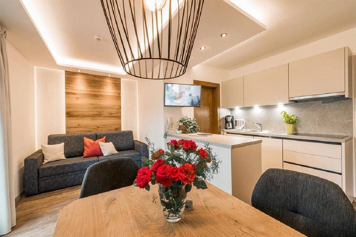 Geheel vakantieappartement, 2 slaapkamer,woon-slaapkamer/douche of b in Ellmau - SkiWelt, Ellmau