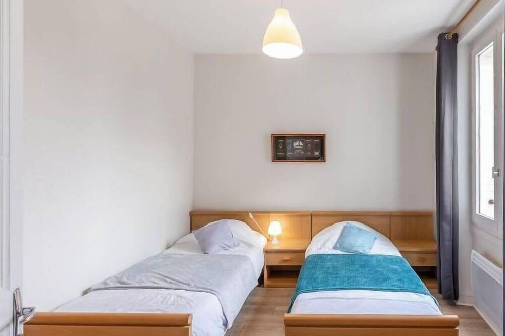 Entire apartment, Le Petit Robinson by Interhome in La Richardais, Saint-Malo region