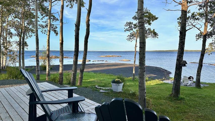 Oceanfront Retreat with Sauna & Bay Views in Newfoundland