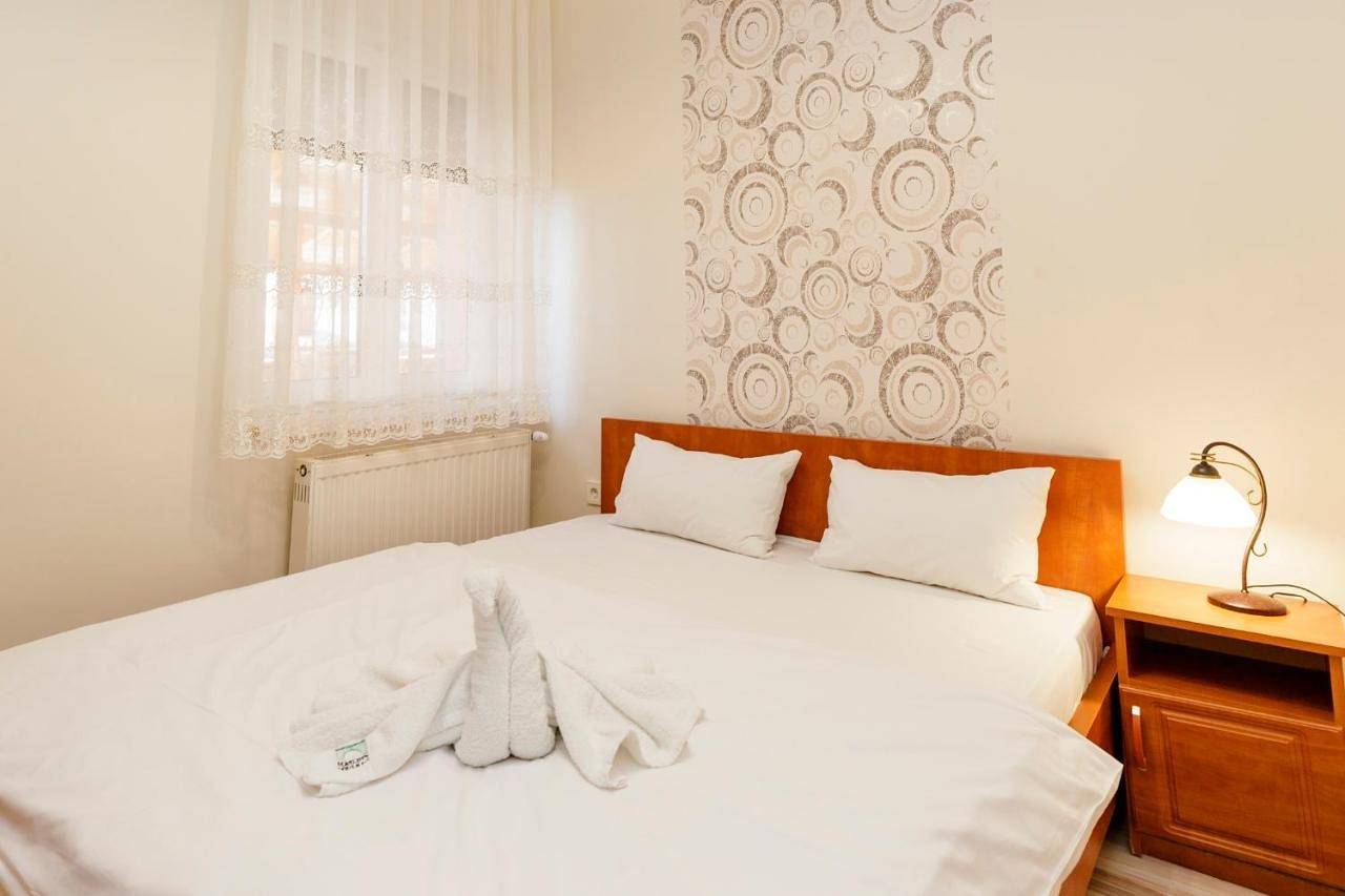 Cały apartament, Almafa Apartmanház in Eger, Komitat Heves