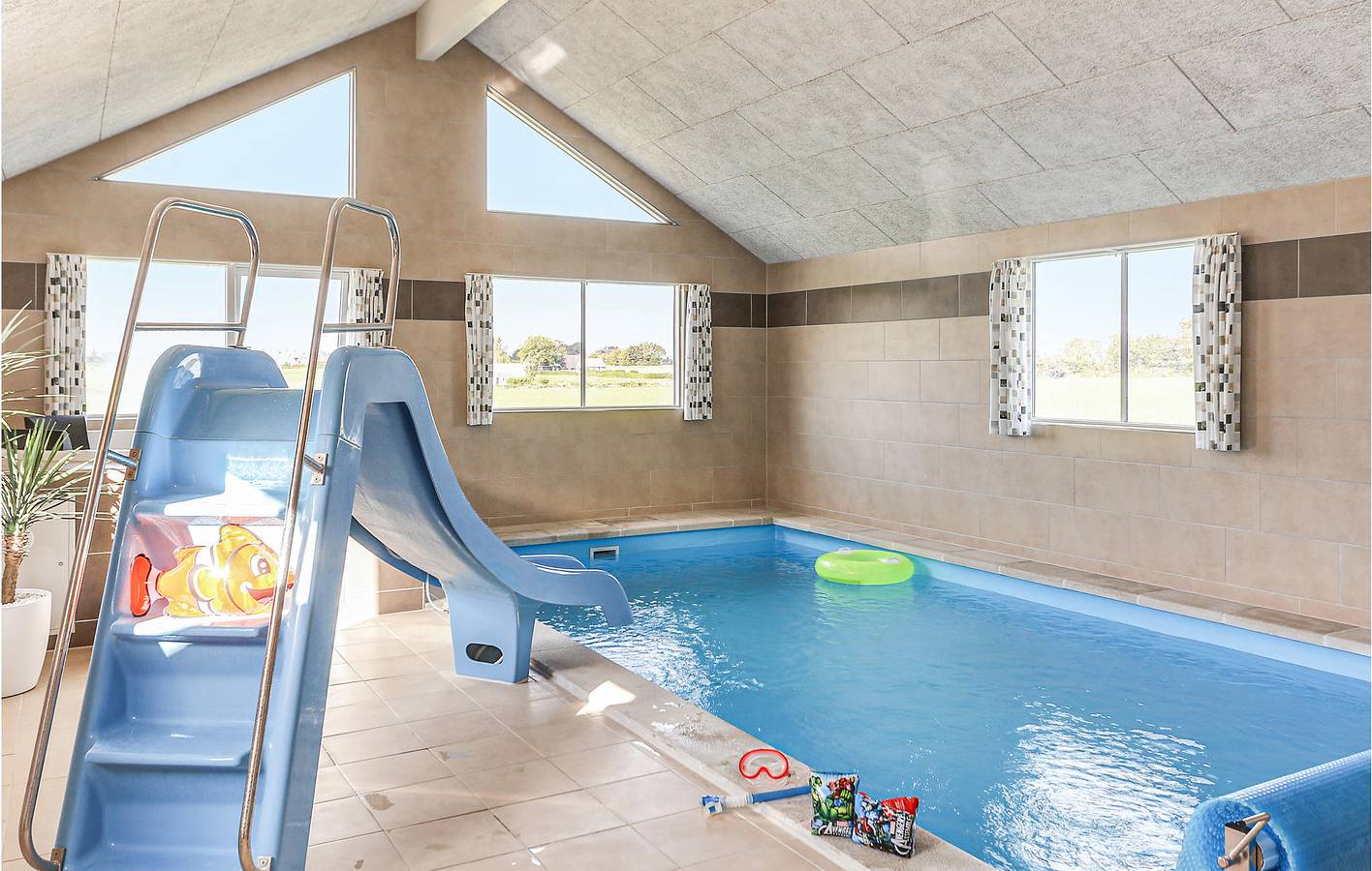 Ferienhaus für 24 Personen mit Terrasse in Råbylille Strand, Vordingborg und Umgebung