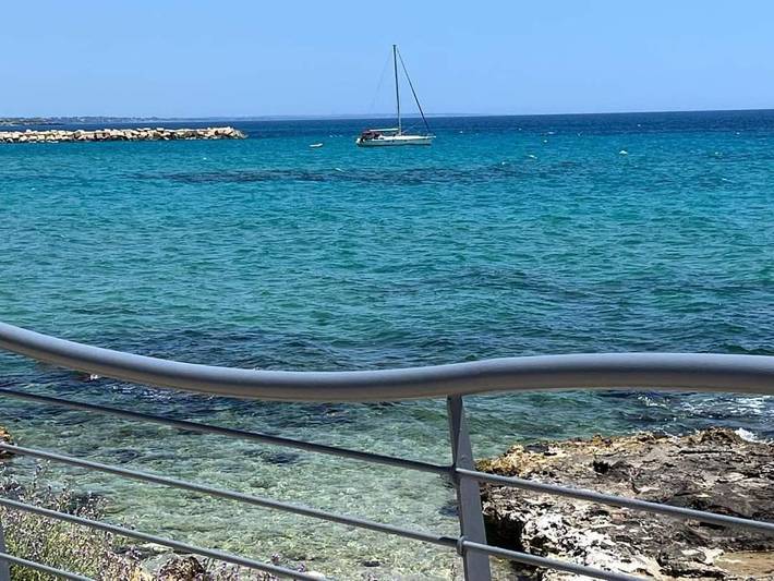Casa vacanza per 4 persone, con panorama e giardino in Marina di Avola