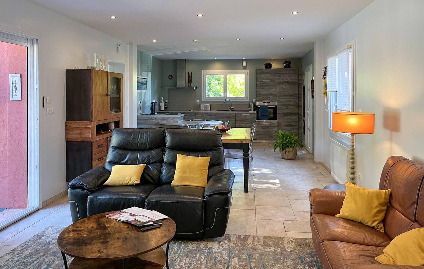 Gemütliche Wohnung mit Pool, Terrasse & WiFi - 2km von Cabris in Peymeinade, Cannes und Umgebung