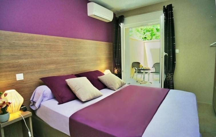 Hôtel pour 3 personnes, avec terrasse, animaux acceptés
