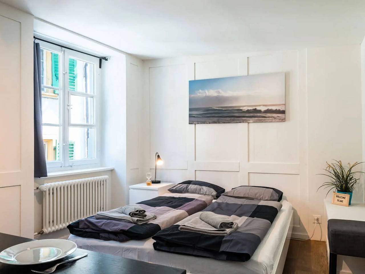 Ganze Wohnung, 1 Ausstellung 3 Personen in Zürich, Bezirk Zürich